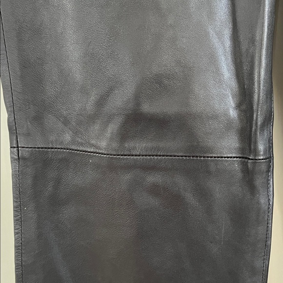 Danier Women's Black Leather Jean style buttery soft Pants fully lined - Picture 5 of 16